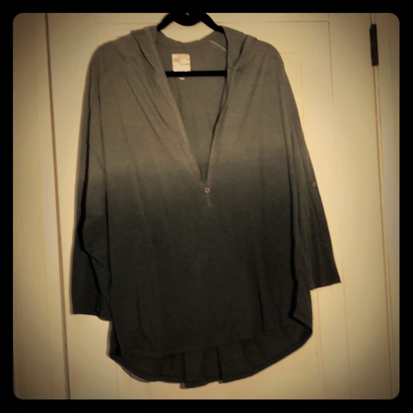 Ombré long sleeve shirt with hood - Picture 2 of 4